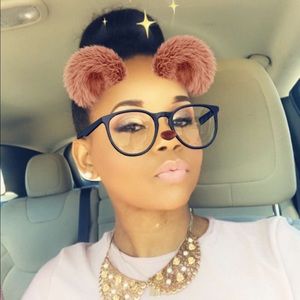 Meet your Posher, Siera